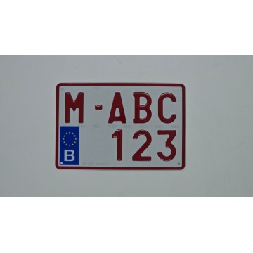PLAQUE RUBIS ALUMINIUM  emboutie à froid  ,  format moto